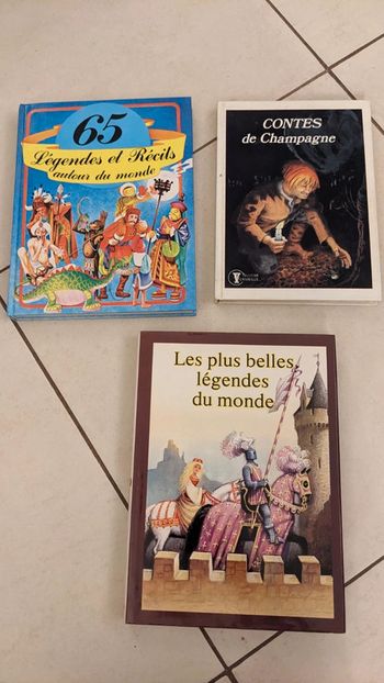 Lot de 3 gros livres légendes et contes