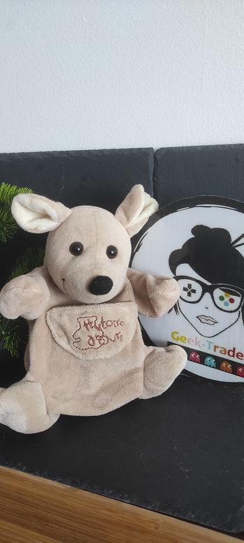 Doudou marionnette souris marron kangourou histoire d'ours poche beige noir