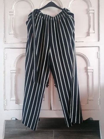 Pantalon fluide à jambes larges