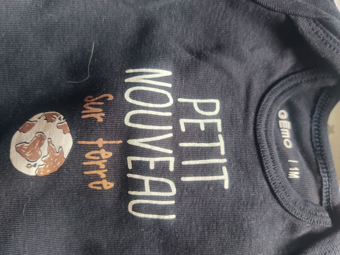 Lot bodies garçon 1/3/6 mois - photo numéro 3