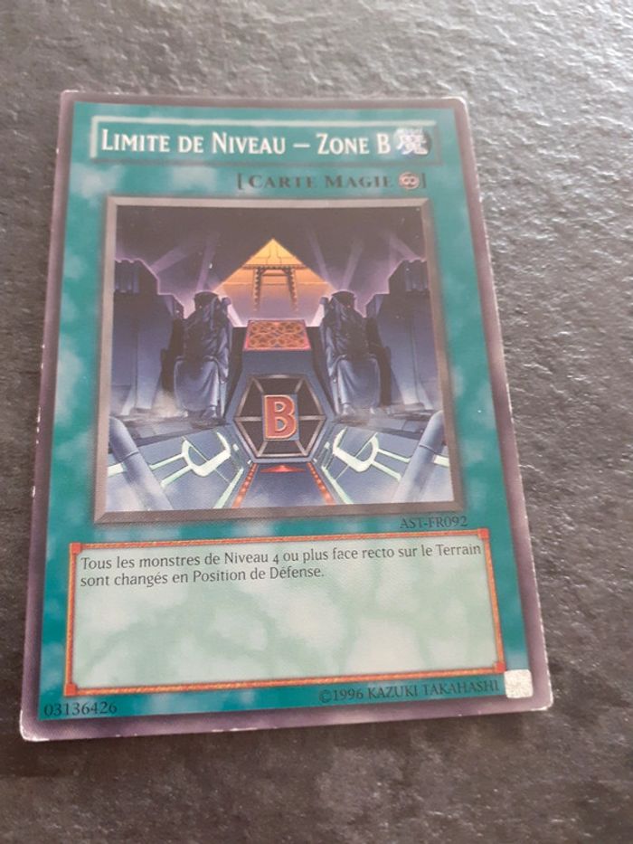 Carte Yu-Gi-Oh ! Limite de niveau - Zone B AST-FR092
