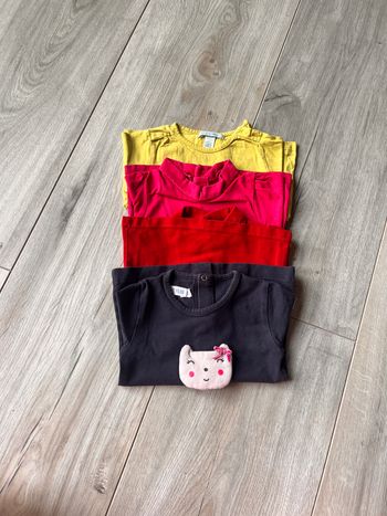 Lots hauts bébé fille taille 6 mois