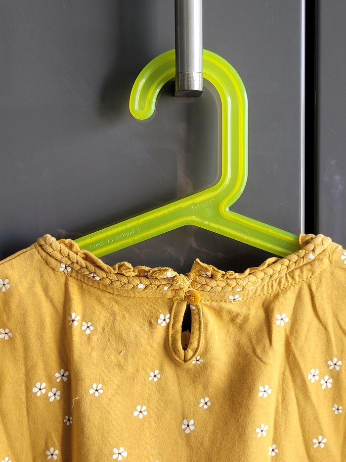 Très joli t shirt manches longues C&A 6 ans - photo numéro 3