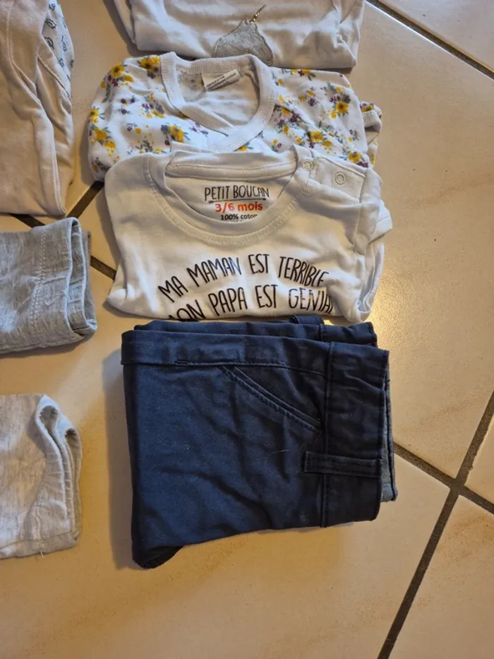 Lot vêtements 3 mois fille - photo numéro 5