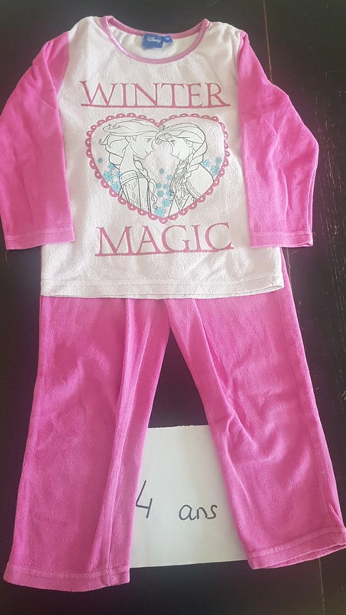 Pyjama reine des neiges disney 4 ans