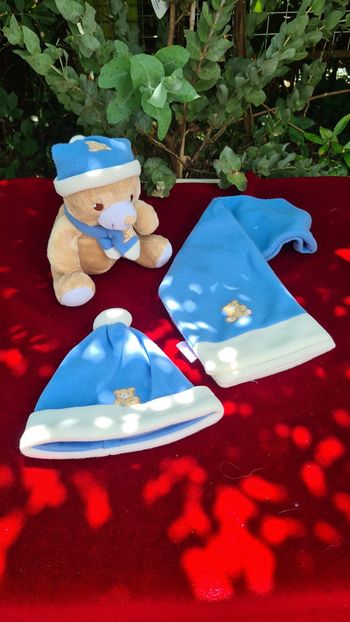 Lot Ourson bonnet et écharpe