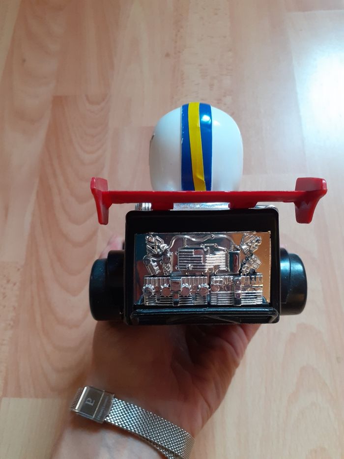 Voiture de course - photo numéro 2