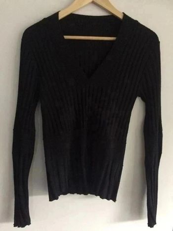 Pull noir col V
