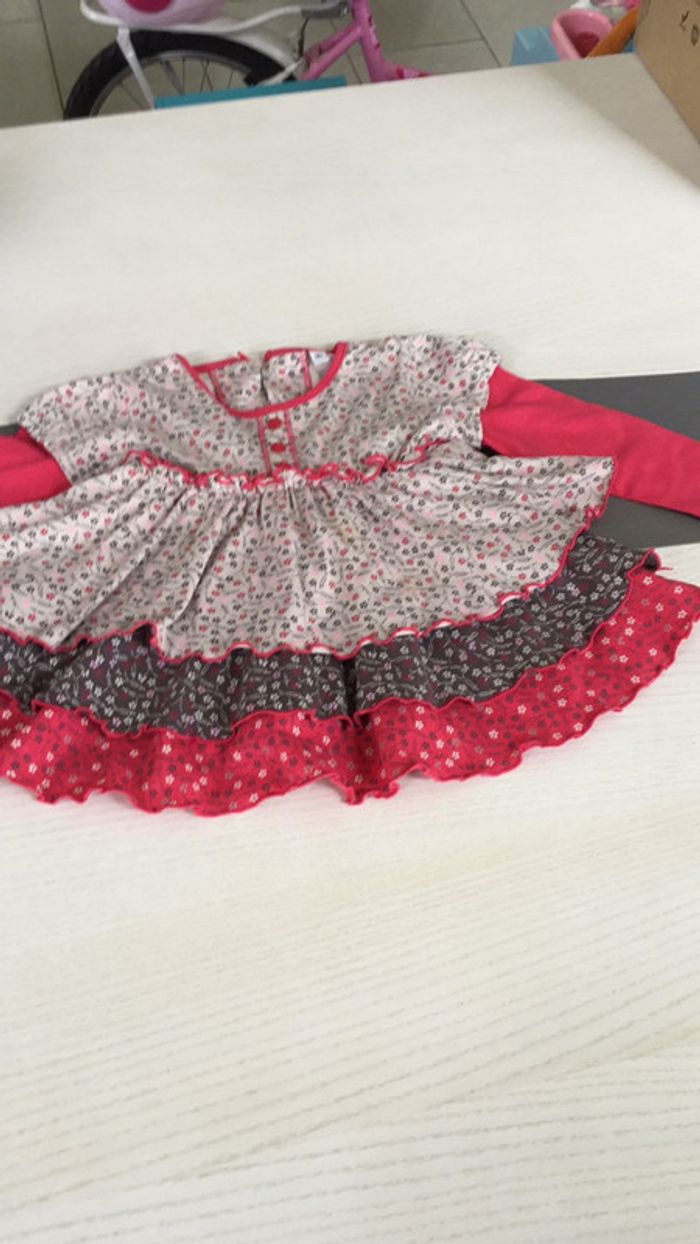 Tunique beige,rouge et marron 18m