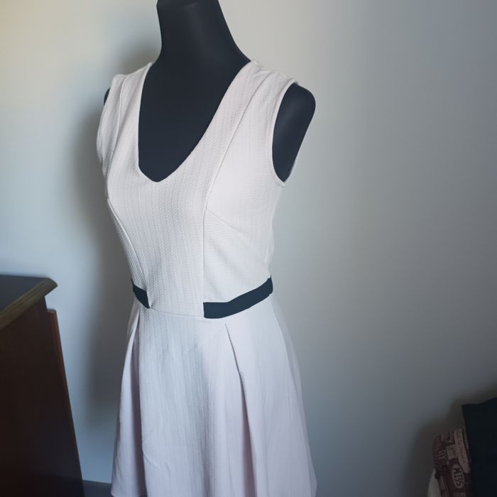 Jolie robe rose poudré, élégante T38 naf naf - photo numéro 3
