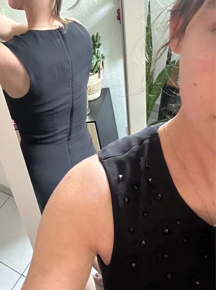 Robe noire - photo numéro 3