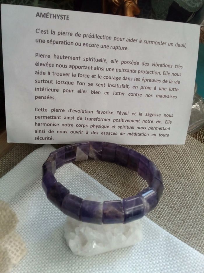 Bracelet en pierres d'améthyste naturelles 💜.