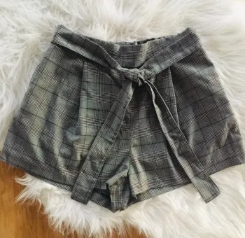 Short taille haute ceinturé prince de galles