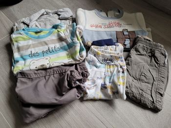 Lot vêtements 12 mois