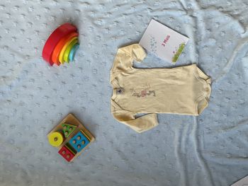 body manches longues jaune dessin devant 3 mois petit bateau