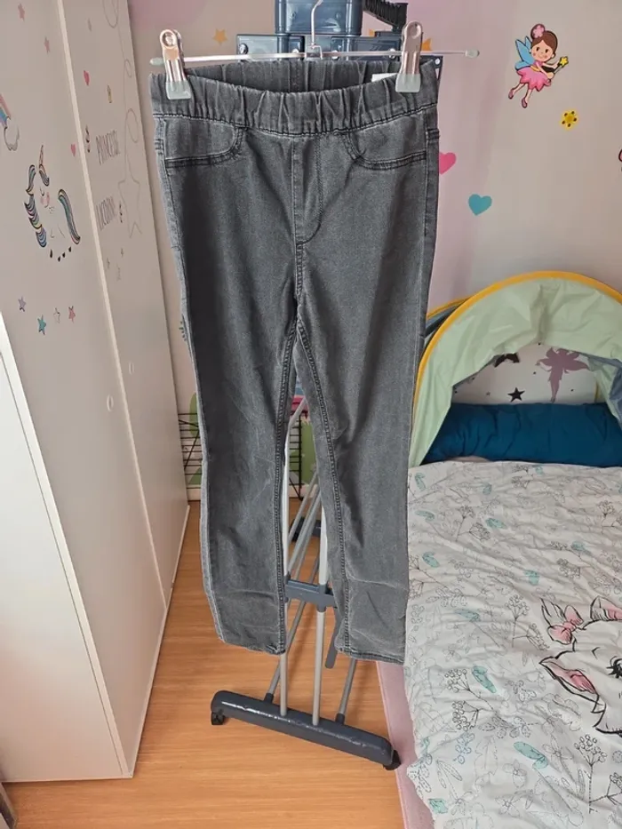 Jean skinny taille 8 ans