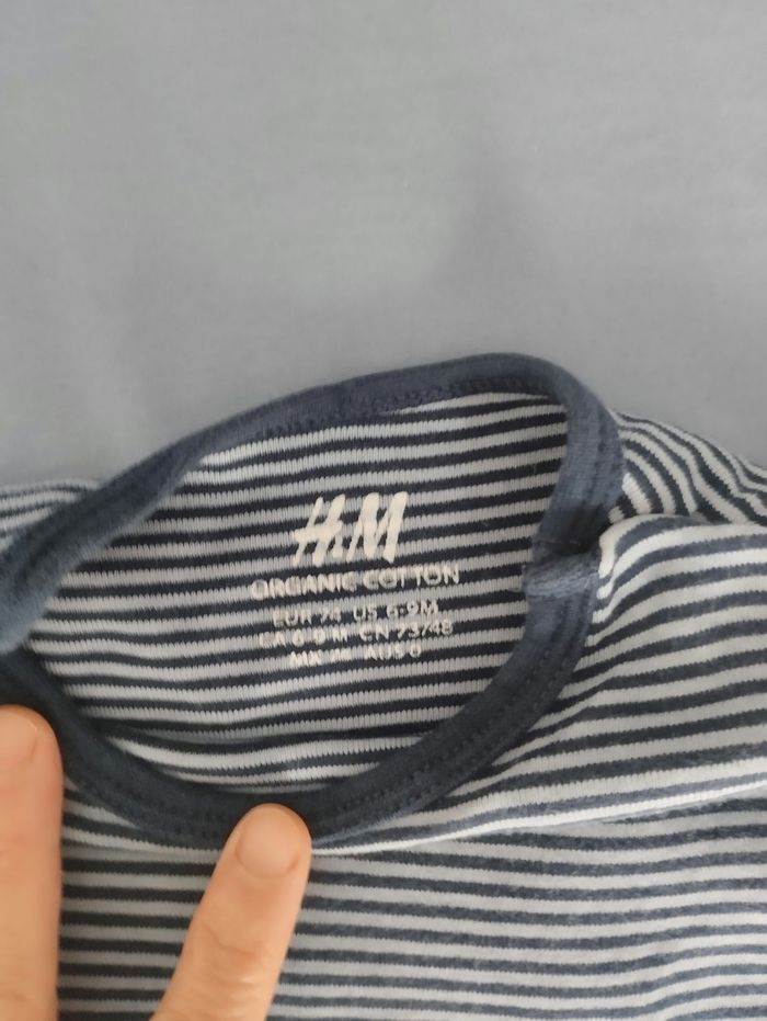 Bodies taille 12 mois - photo numéro 2