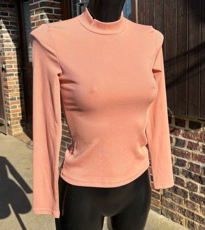 💗 T-shirt manches longues rose col montant – Taille XS (34) - photo numéro 2