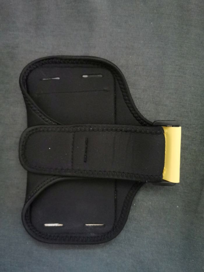 Brassard EssentielB - photo numéro 2