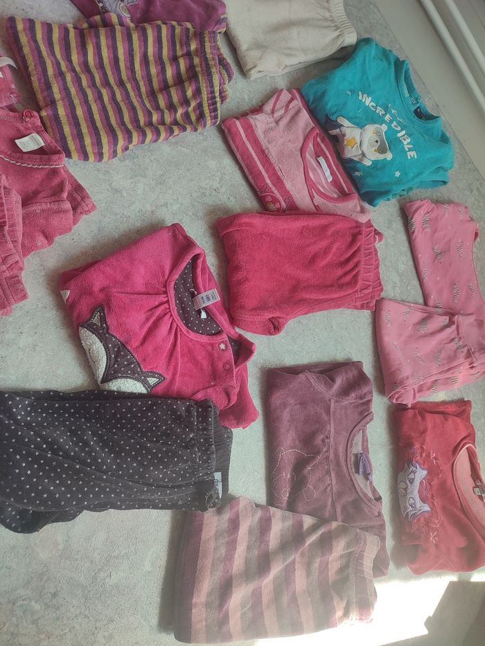 Lots pyjamas 3 ans - photo numéro 2