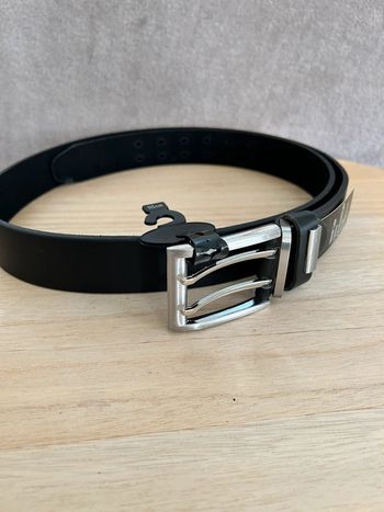Ceinture en cuir noir taille 115 cm