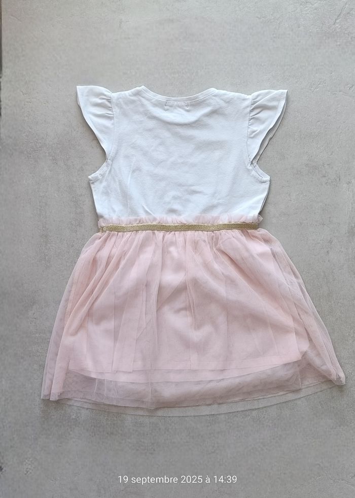 Jolie robe - 3 ans - photo numéro 2