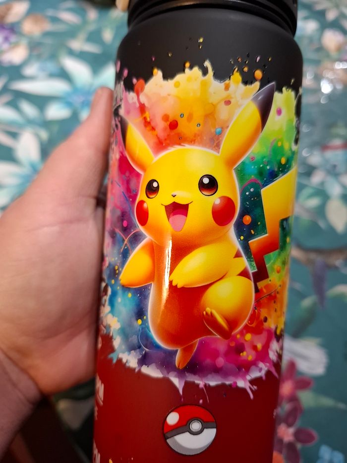 Magnifique Gourde pokemon pikatchu et compagnie neuf - photo numéro 2
