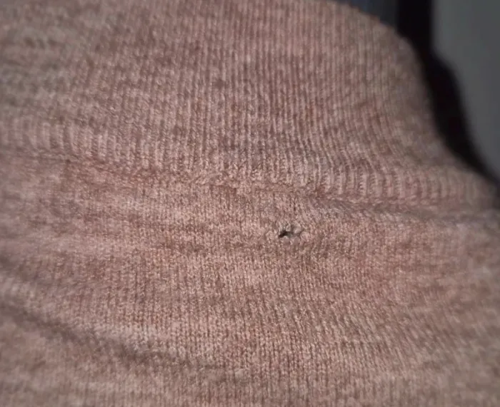 Magnifique pull  habillé  beige, taille S. - photo numéro 4