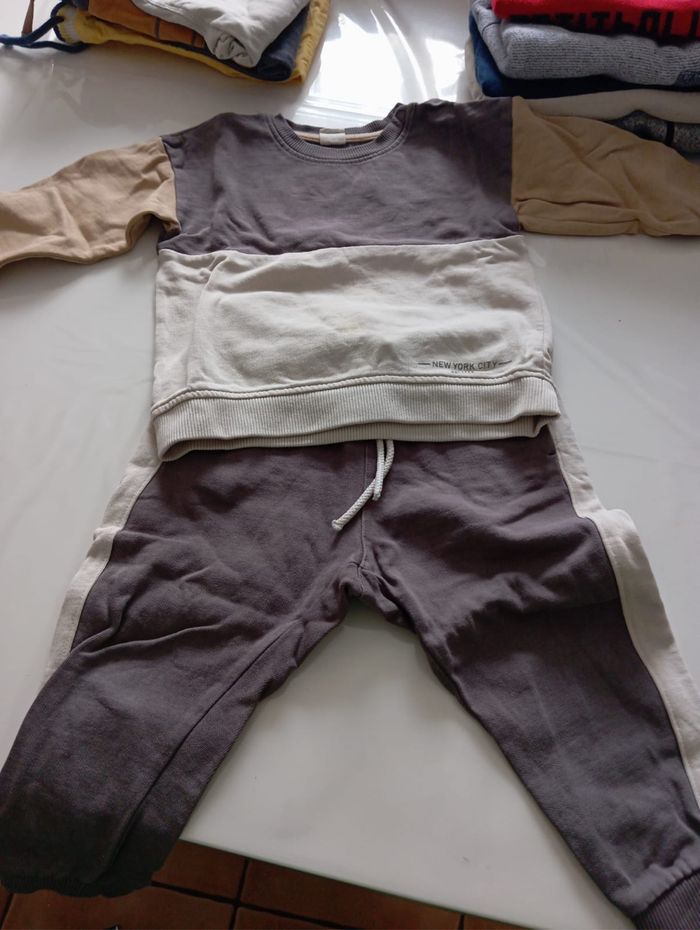 Lot vêtements garçon 2ans - photo numéro 6
