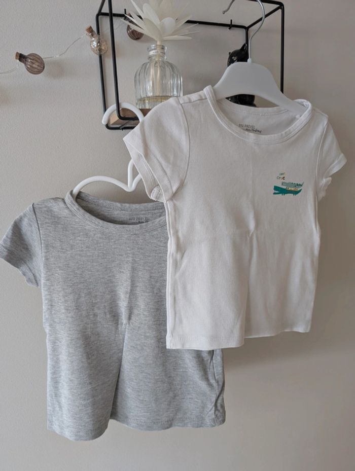 2 maillots de corps manches courtes 2 ans Du pareil au même
