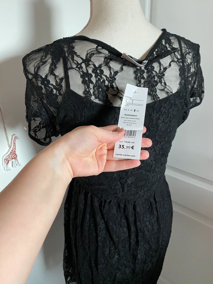 Robe à dentelle - photo numéro 3