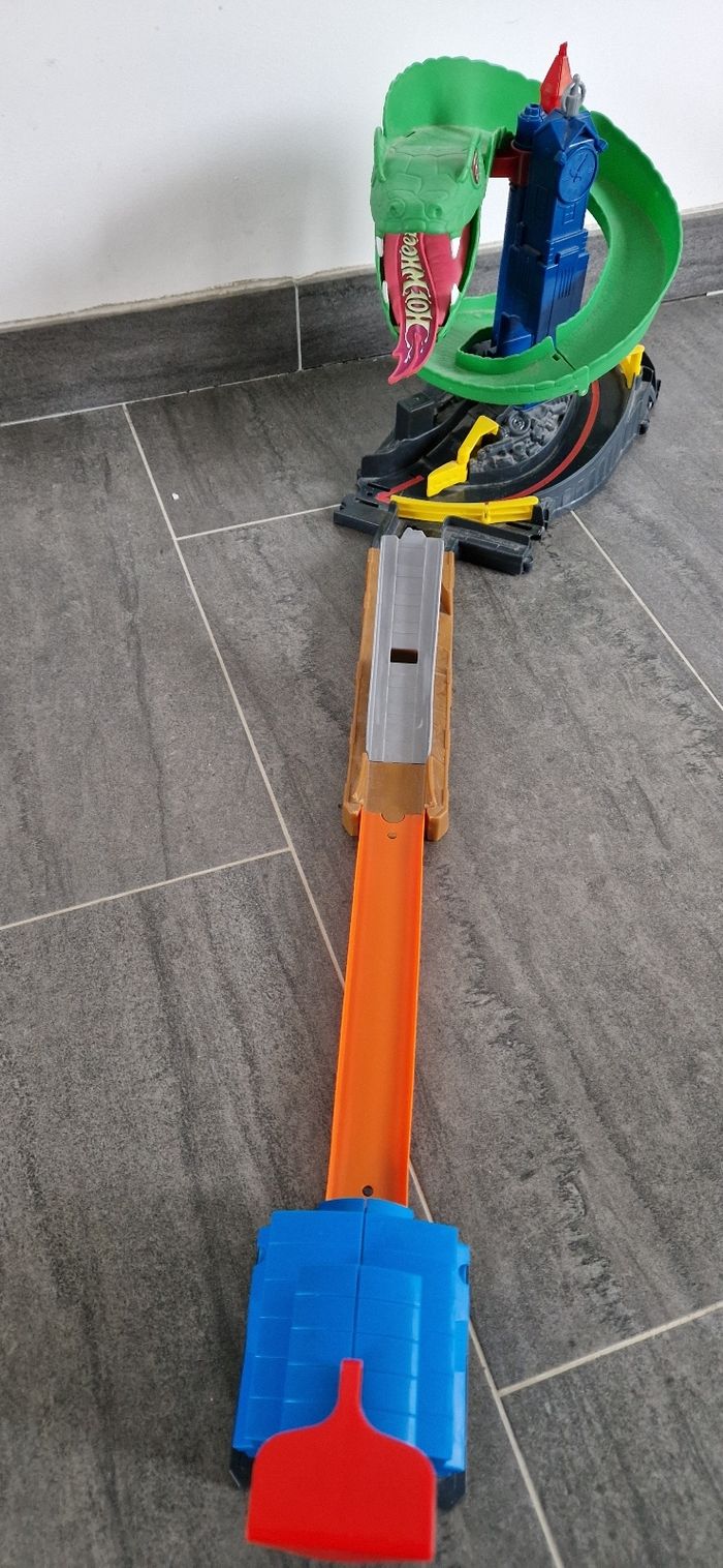 Valeur 50euros hotwheels city attaque du cobra - photo numéro 5