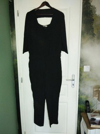 Combinaison noire bizzbee taille 40 noire