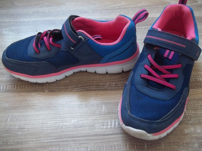 Baskets sport bleu et rose New Run 34 (Bte)