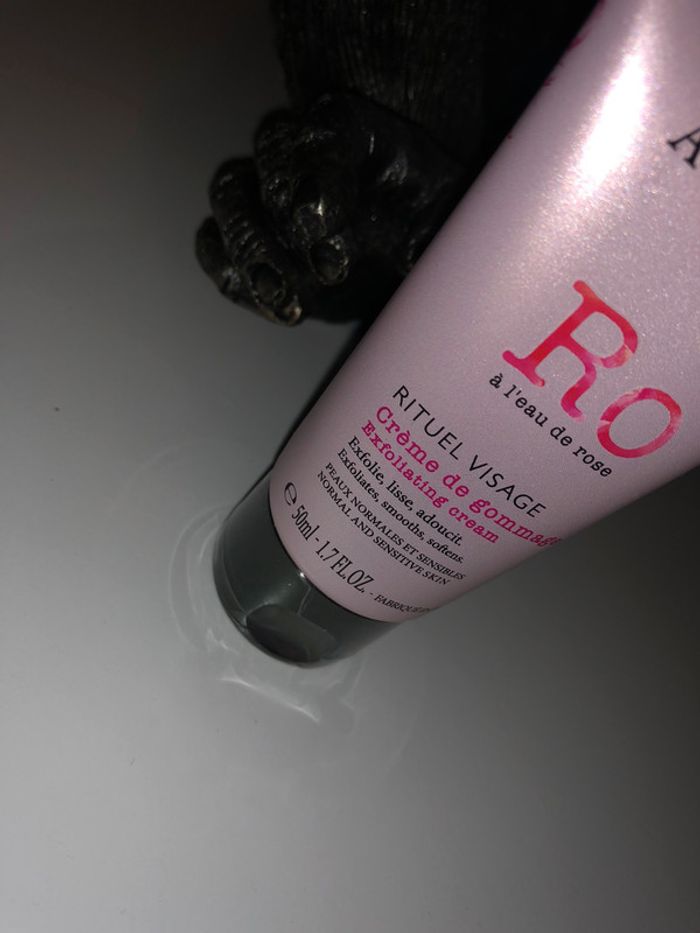 Crème de gommage à l’eau de rose - photo numéro 2