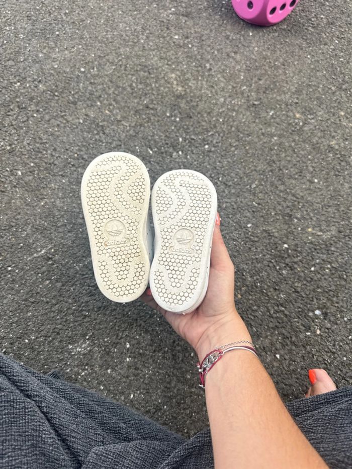 Stan smith taille 22 - photo numéro 4
