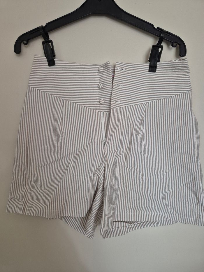 Short rayé