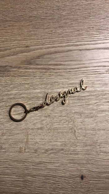 Porte clés Desigual