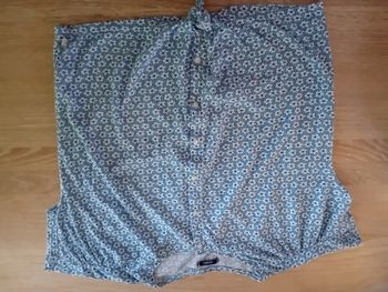 T-shirt Okaïdi fille 14 ans - Excellent état