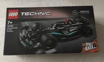 LEGO Technics Mercedes-AMG F1 W14 E performance pull-back