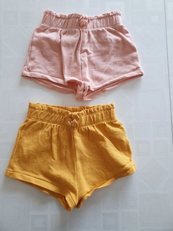 Lot shorts kiabi 18 mois