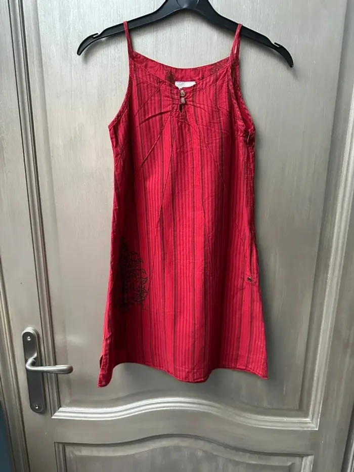 Robe sans manche IKKS fille rouge 8 ans