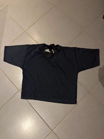 T-shirt S/M bleu marine large, un peu oversize