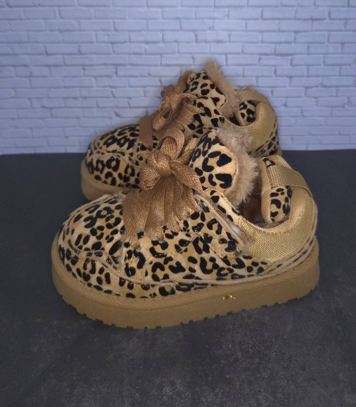 Baskets polaires filles léopard tendances - Taille 27 - NEUVES 🌟