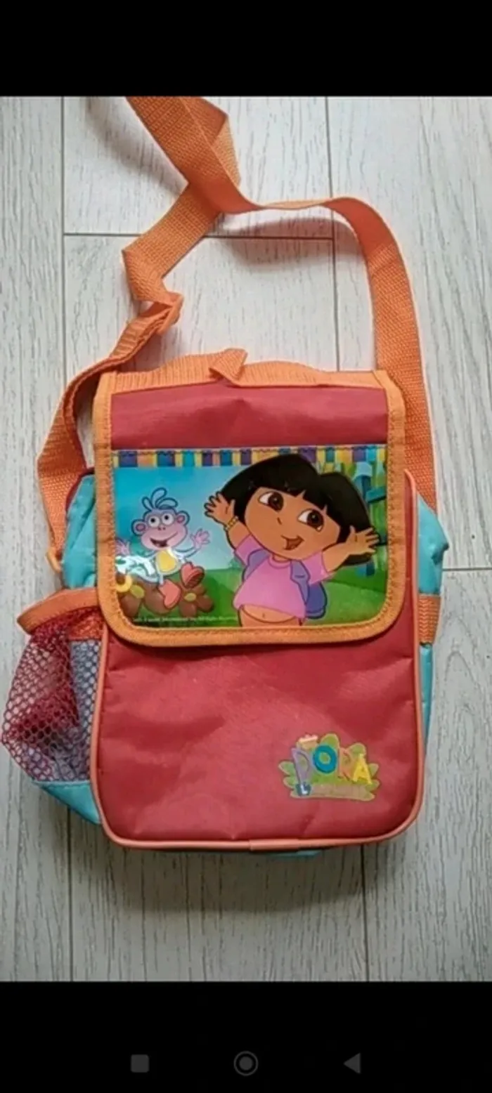 Lot Dora l'exploratrice sac + stickers + livre - photo numéro 2