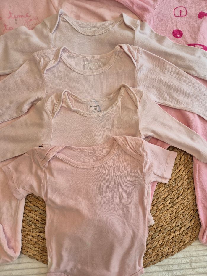 Lot bodies + grenouillères fille 18 mois - photo numéro 3