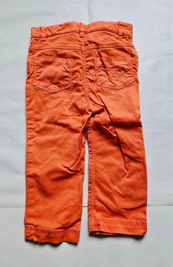 2 pantalons fille 9 mois - photo numéro 4