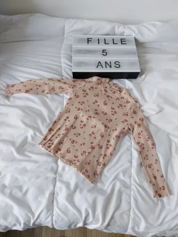 Tee-shirt manche longue fille 5 ans