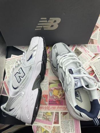 Baskets New Balance 530 40