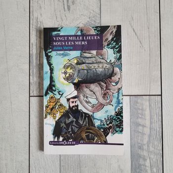 Livre Jules verne vingt milles lieues sous les mers